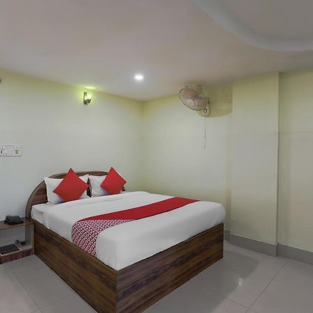Oyo 70146 S S P Guest House Varanasi Esterno foto